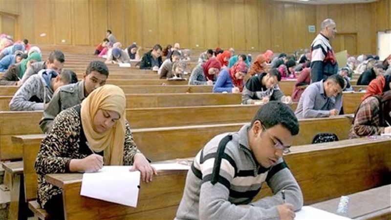 امتحانات الجامعات