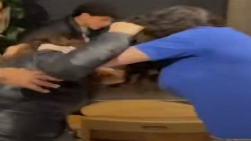 مشاجرة فتيات أرشيف
