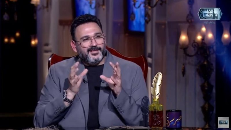 أكرم حسني