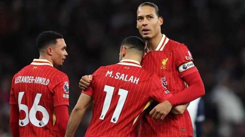 فان دايك يعتذر لجماهير