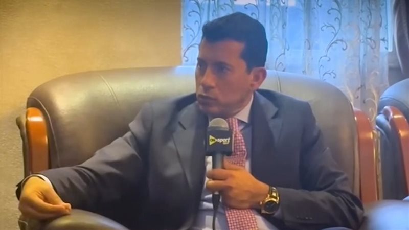 الدكتور أشرف صبحي
