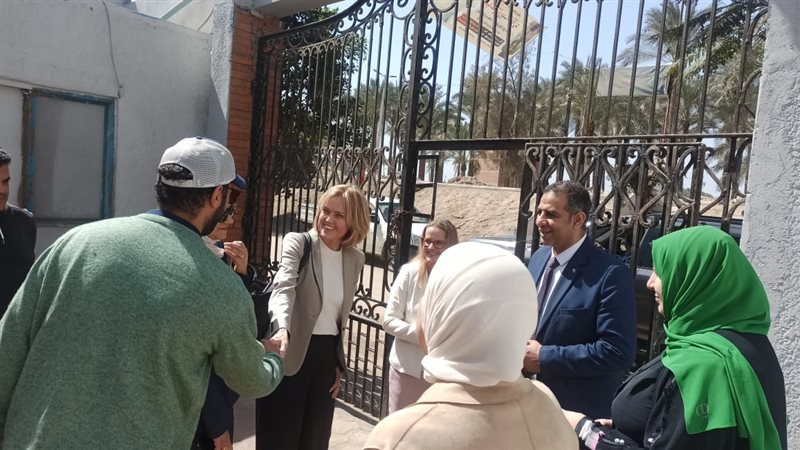 سفيرة النرويج وممثل