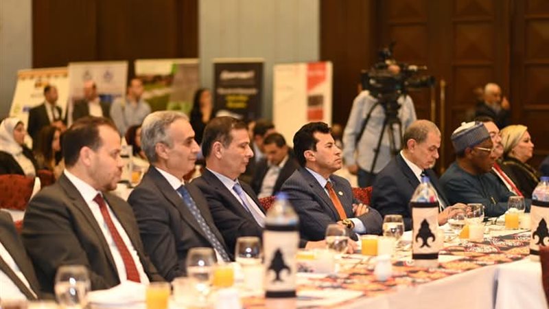 وزير الزراعة في مؤتمر