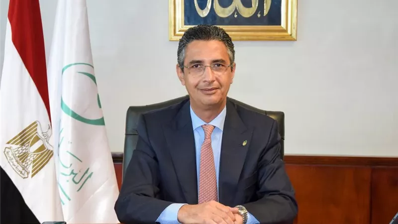 الدكتور شريف فاروق