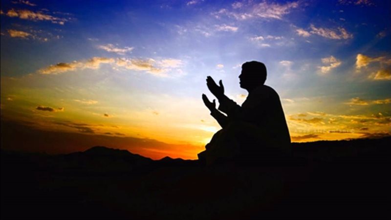 استقبال النبي للعشر