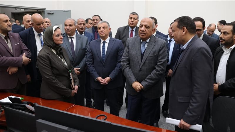 وزير الكهرباء الدكتور