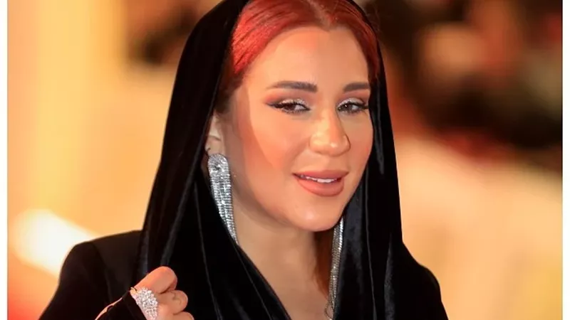 اسما شريف منير