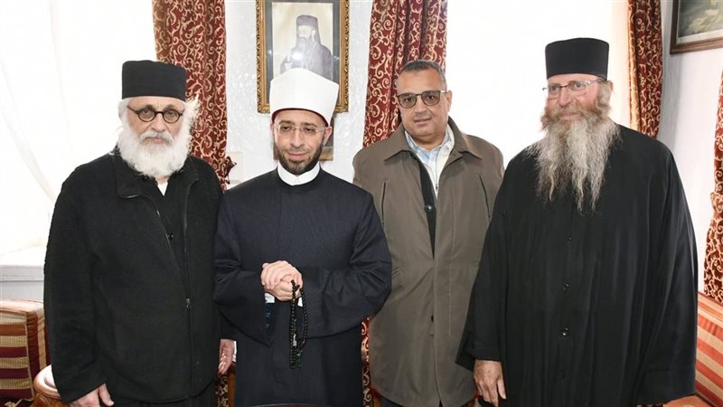 وزير الاوقاف ومحافظ