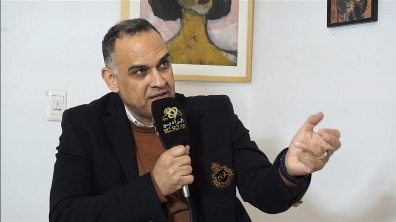 الكاتب الصحفي علاء