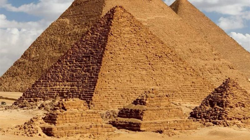 أهرامات الجيزة