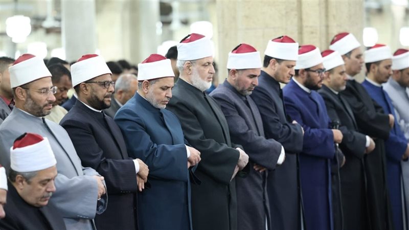 الجامع الأزهر يقيم