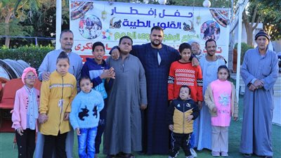 تحت شعار 