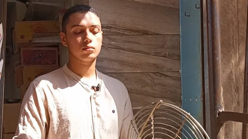 الطالب الدكتور أثناء