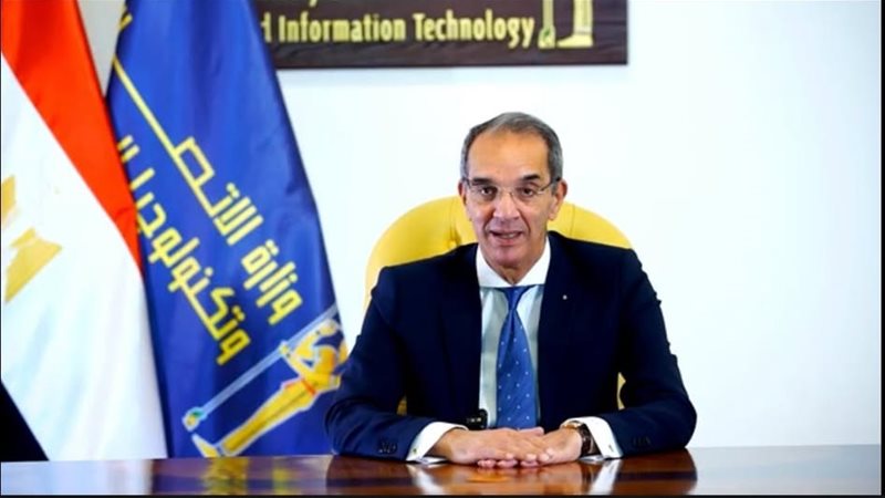 الدكتورعمرو طلعت
