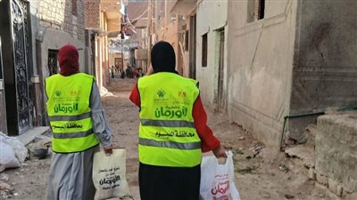 توزيع لحوم مجانًا على 30 قرية ضمن الأولى بالرعاية بالفيوم 