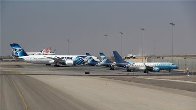 تعزيز كفاءة قطاع الطيران.. شراكة حكومية مع القطاع الخاص لإدارة وتشغيل11 مطارًا 