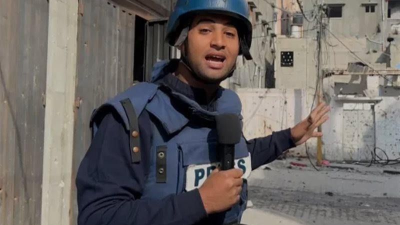الصحفى حسام شبات