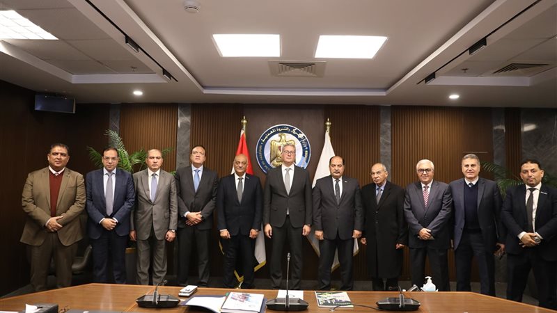 وزير البترول اجتماع
