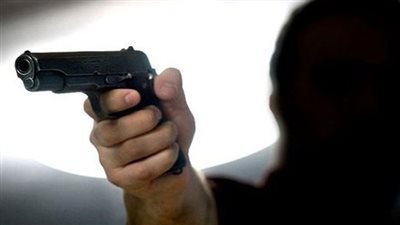 هددها بسلاحه.. القبض على صاحب شركة أجبر سيدة على دخول سيارته بالإسكندرية