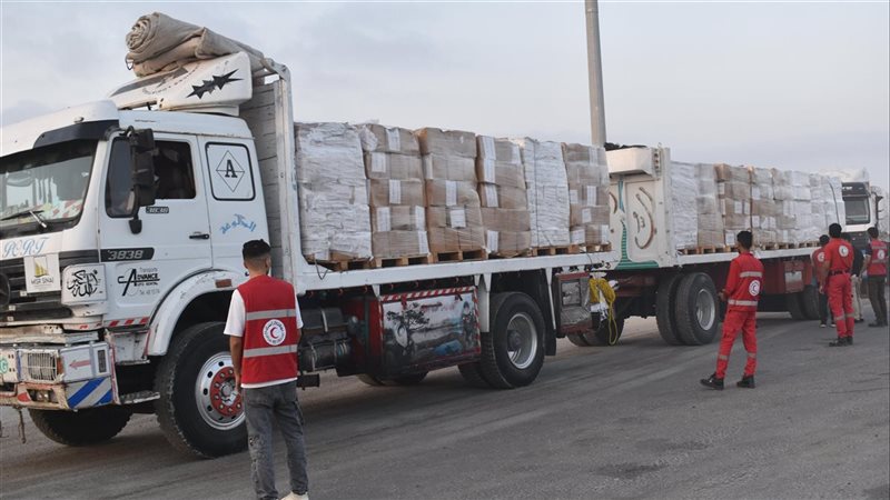 الهلال الأحمر قافلة