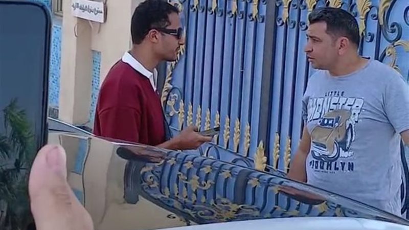مصطفى عماد