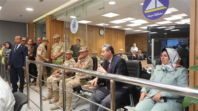محافظ دمياط وقائد الدفاع الشعبي يتابعان سيناريو انهيار عقار ضمن «صقر 153»