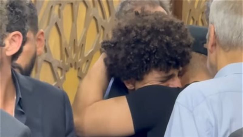 بكاء نجل تيمور تيمور
