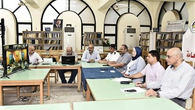 محافظ بني سويف يُتابع مع التعليم أعمال امتحانات الدور الثاني لطلاب الثانوية