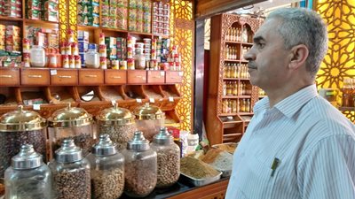 ضبط كميات كبيرة من الجبن واللحوم مجهولة المصدر وأسعار غير معلنة بالجمرك