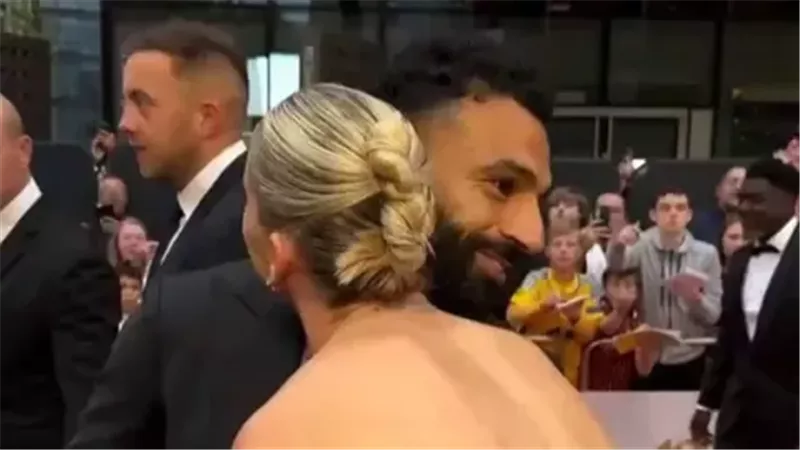 محمد صلاح وأليسيا