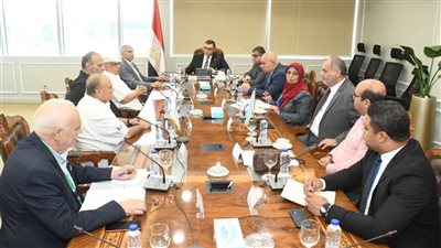 وزير الإسكان يلتقي رئيس وأعضاء جمعية مستثمري ٦ أكتوبر