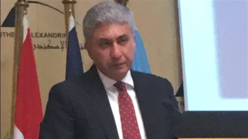 وزير السياحة والاثار