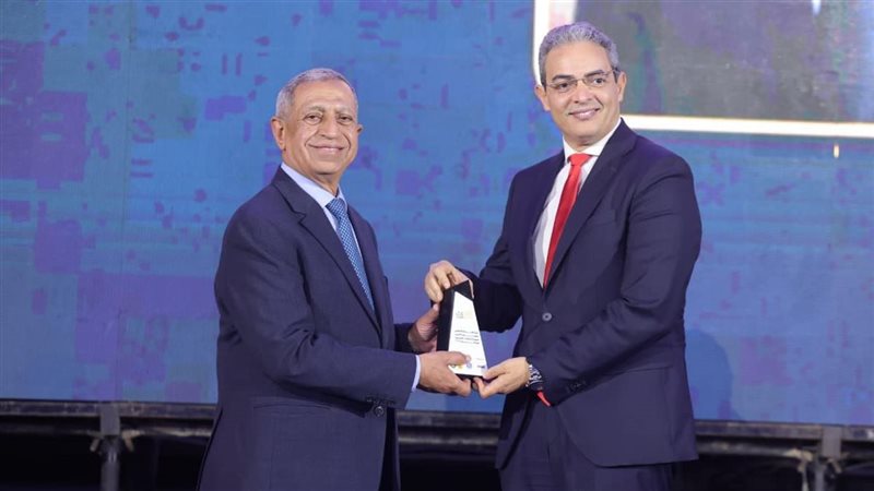 تكؤيم الدكتور طارق