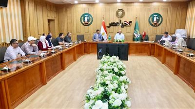  نائب محافظ المنوفية يعقد اجتماع لبحث آليات عمل اللجان المختصة بالطرق