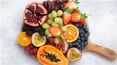 كيف تساعد الفواكه على تنظيف الجسم والتخلص من السموم؟ 