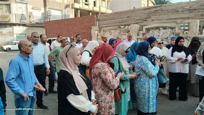 الاتوبيس الطائر