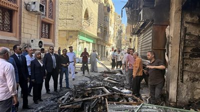 خسائر جسيمة.. النيابة الإدارية تحقق في حريق ضخم يلتهم عقاراً بحي غرب سوهاج