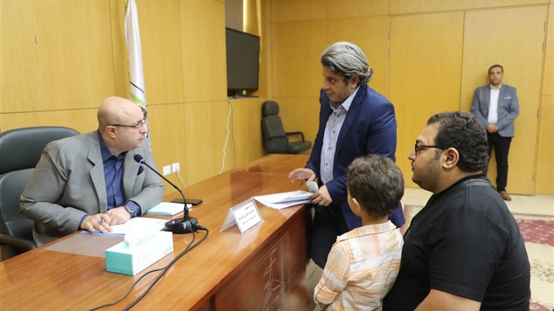 محافظ بنى سويف ومدير