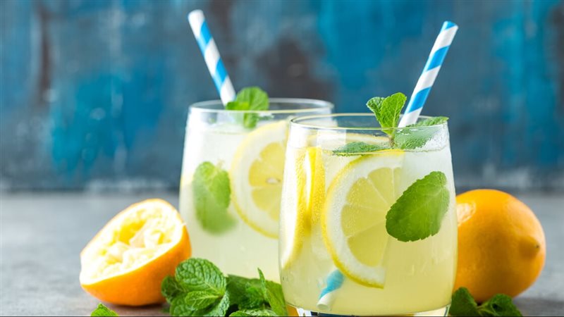 استمتع بعصير الليمون