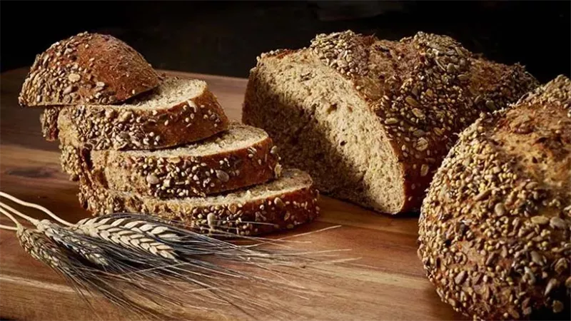 طريقة عمل الخبز الأسمر