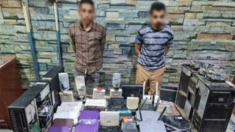 ضبط شخصين لإدارة