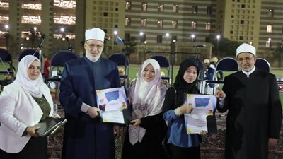 وكيل الأزهر ورئيس الجامعة ورئيس القطاع يشهدون احتفالية مدن البعوث بذكرى المولد