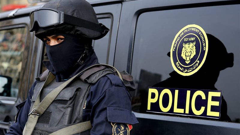 حبس عصابة تصنيع وتهريب