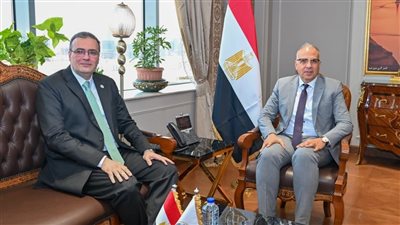  وزير الري ورئيس التنظيم والإدارة يبحثان التطوير المؤسسي وسد العجز الوظيفي 