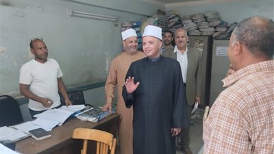 وكيل أوقاف الشرقية يتابع سير العمل بديوان عام المديرية