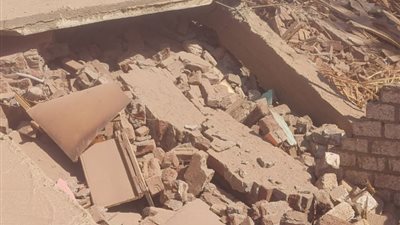 دون خسائر في الأرواح.. انهيار منزل من 4 طوابق بسوهاج