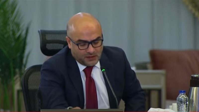  الكاتب الصحفي أحمد