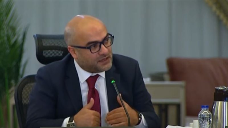 الكاتب الصحفي أحمد
