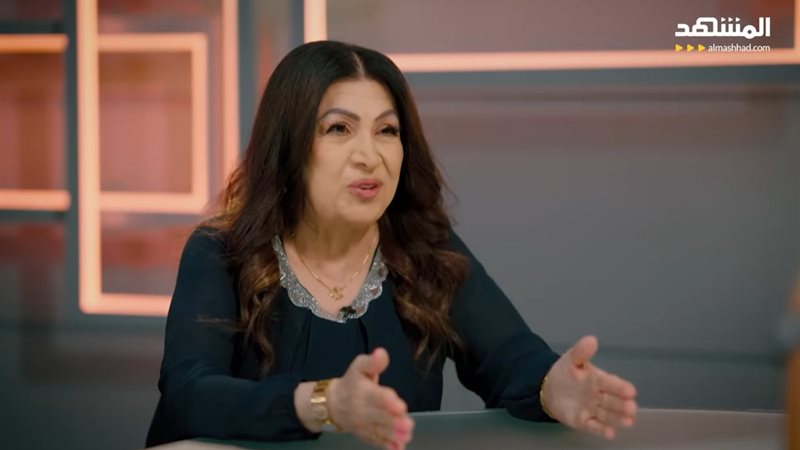 الفنانة القديرة عبير