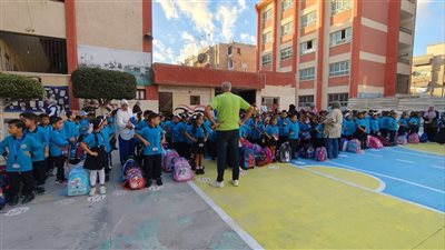 استبعاد مدير مدرسة بالخصوص بعد تداول فيديو لطالبة ترقص داخل الحرم المدرسي